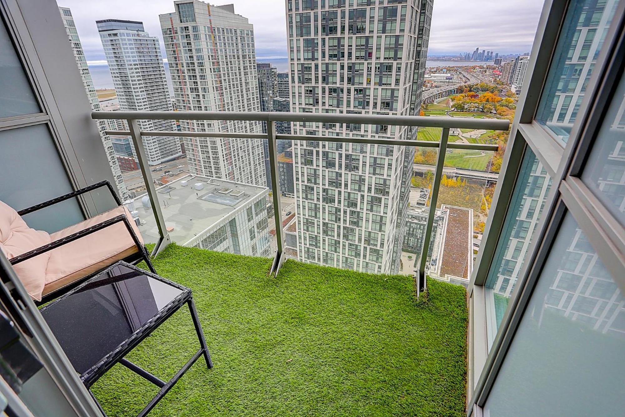 Lakeview Apartments Downtown トロント エクステリア 写真